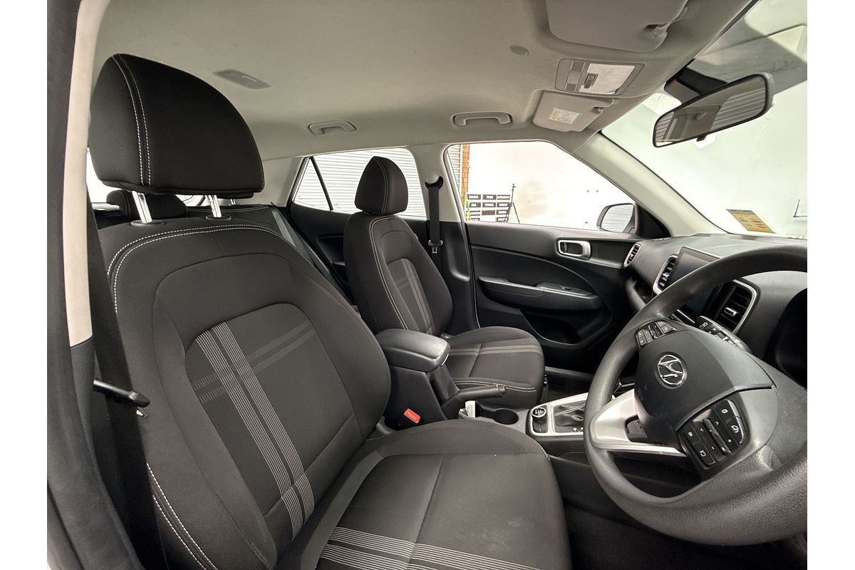 2023 Hyundai Venue Active QX.V5
