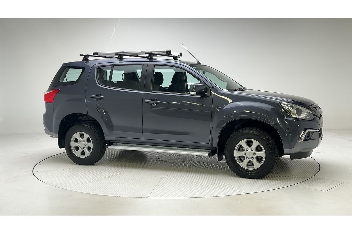 2021 Isuzu MU-X LS-M