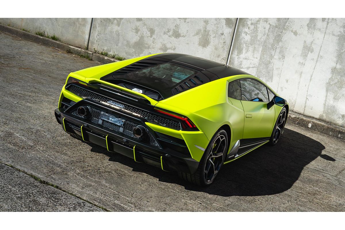 2021 Lamborghini Huracan EVO Fluo Capsule 724