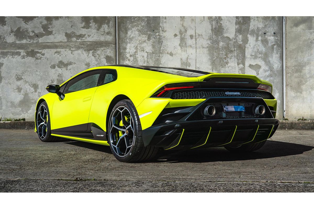 2021 Lamborghini Huracan EVO Fluo Capsule 724