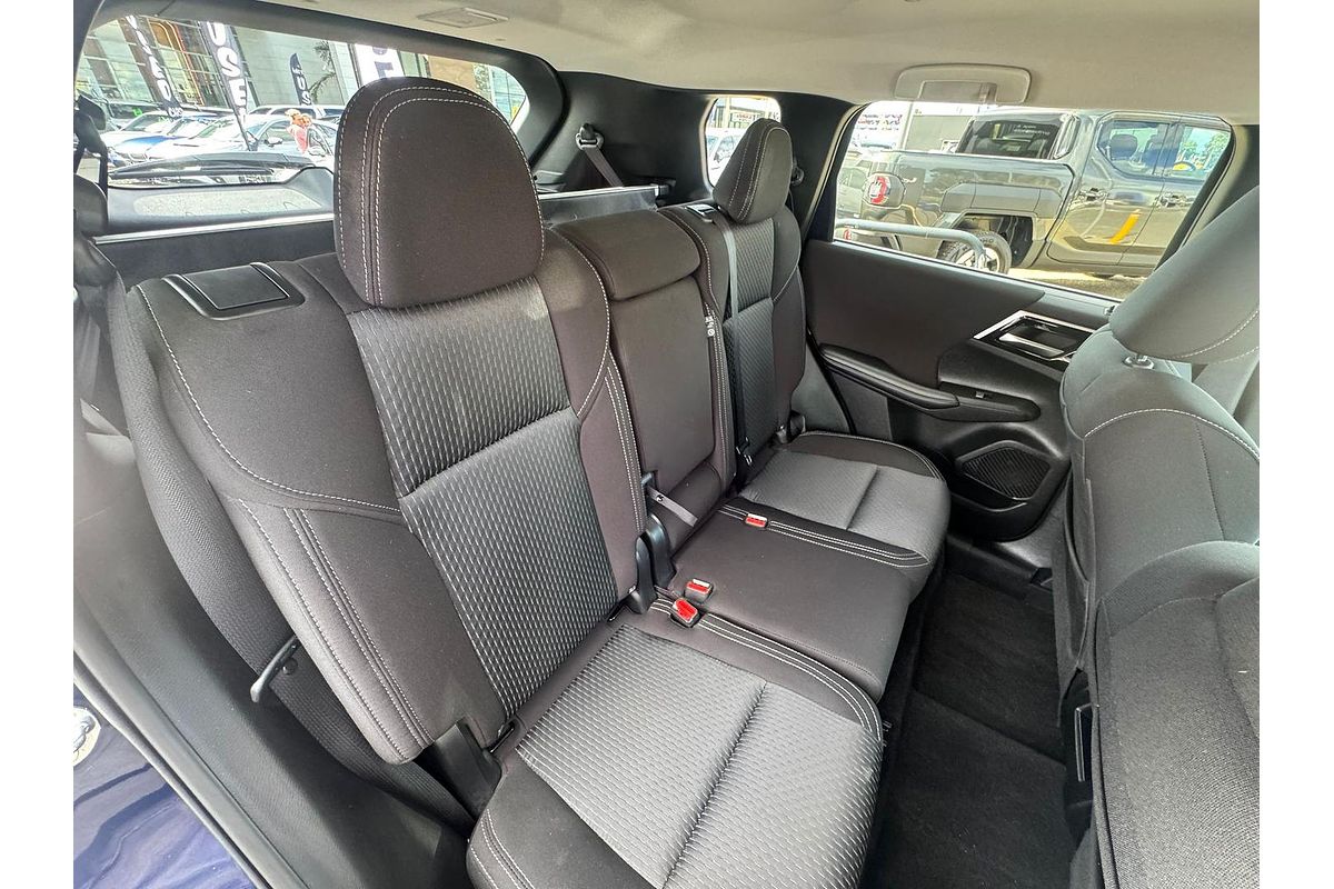 2023 Mitsubishi Outlander LS ZM