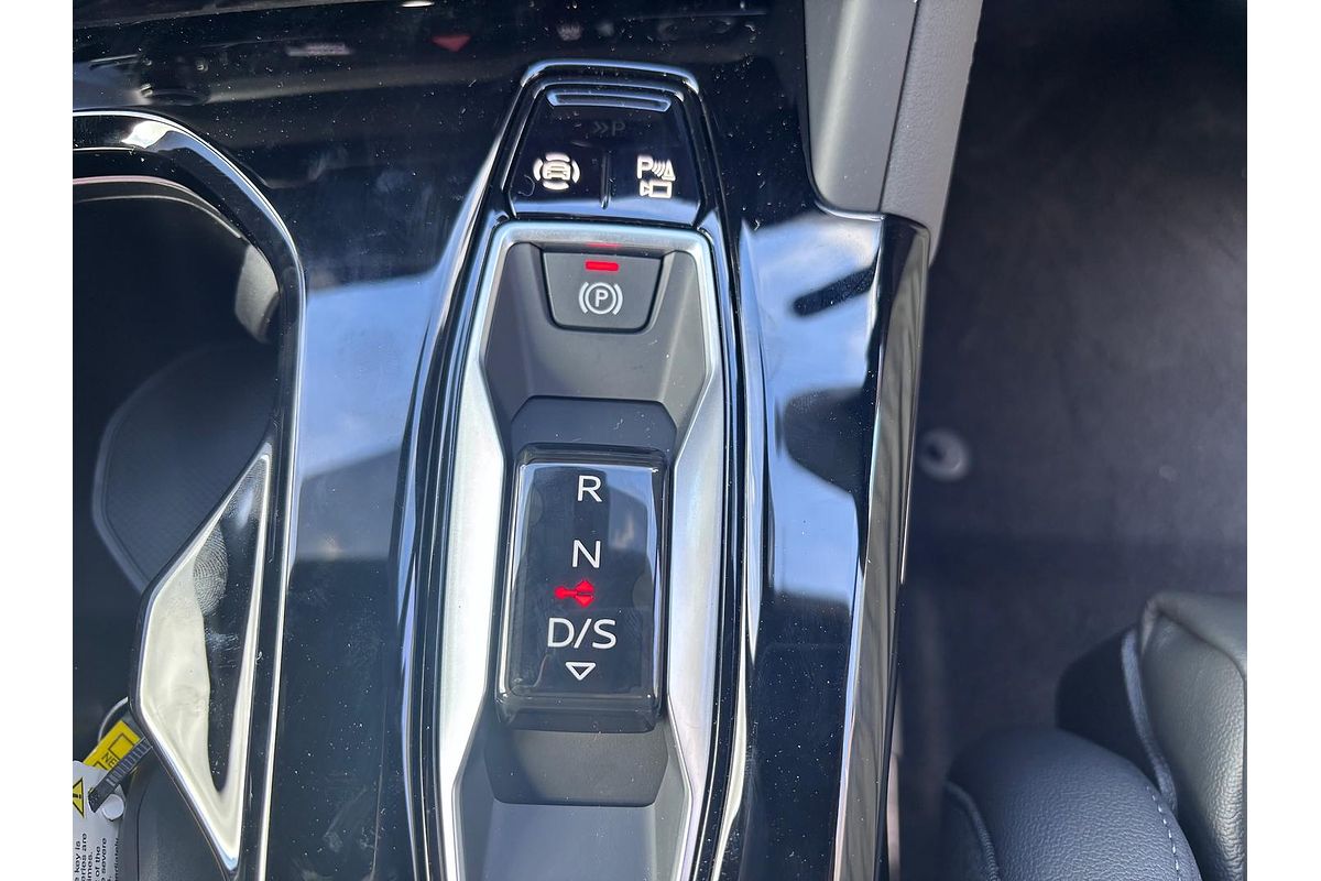 2025 Audi Q5 40 TDI Sport FY