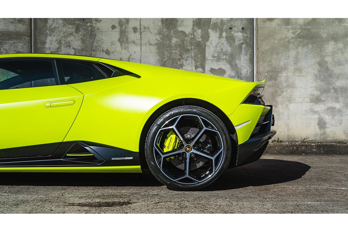 2021 Lamborghini Huracan EVO Fluo Capsule 724