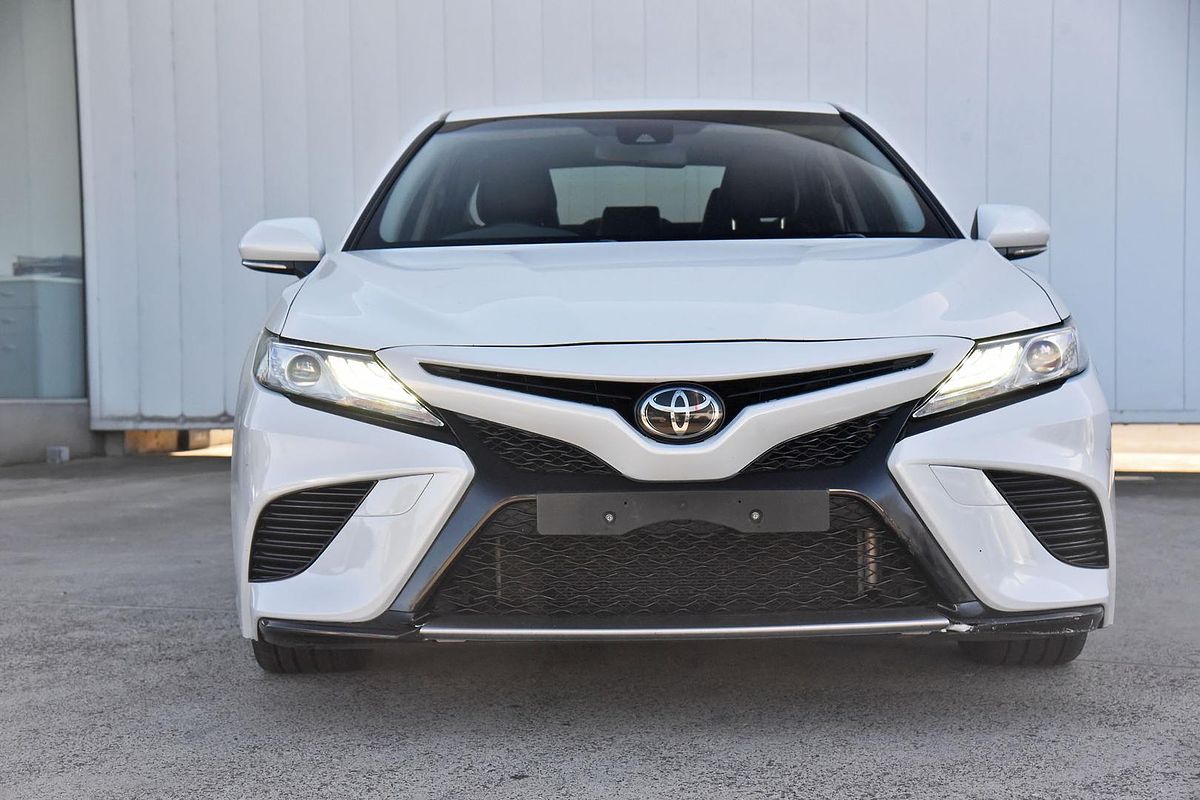 2019 Toyota Camry SX GSV70R