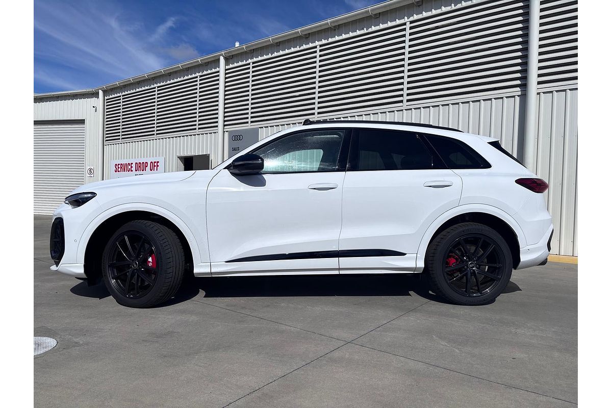 2025 Audi SQ5 TFSI FY