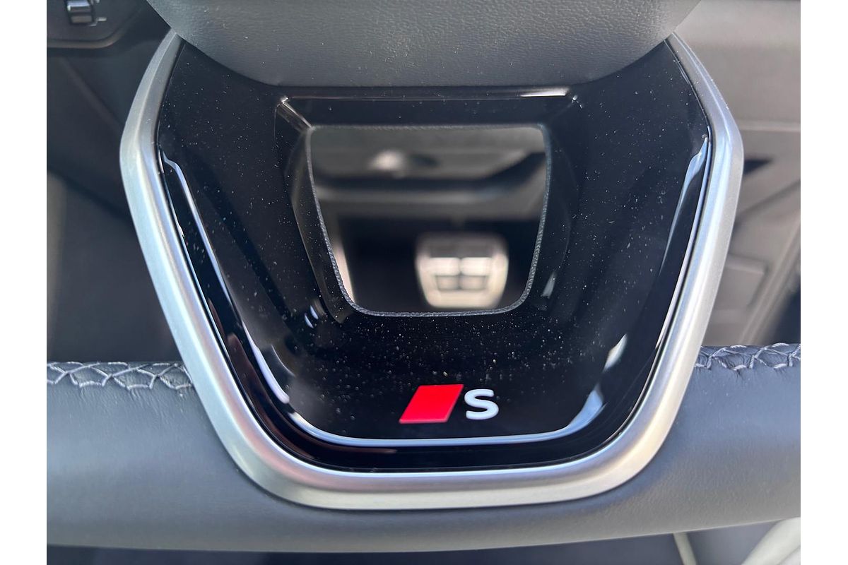 2025 Audi Q5 40 TDI Sport FY