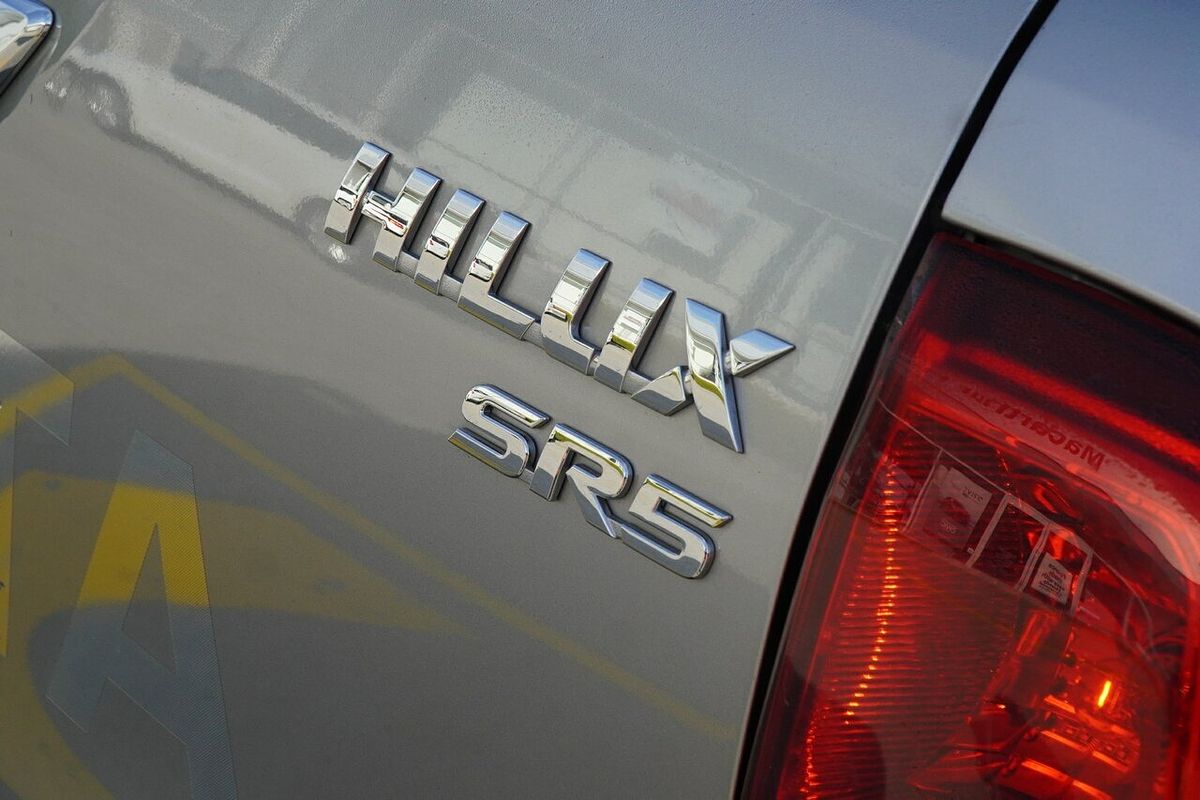 2017 Toyota Hilux SR5 GUN126R 4X4