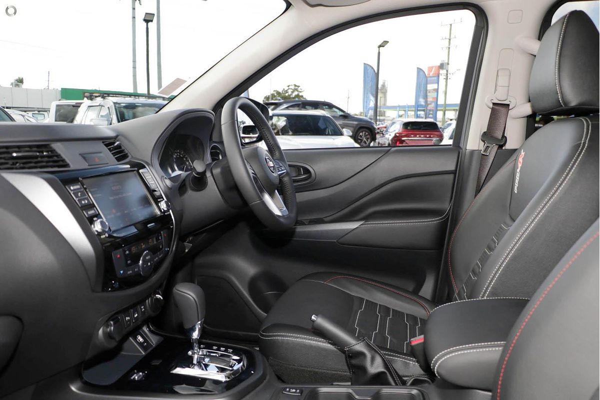 2025 Nissan Navara PRO-4X D23 4X4