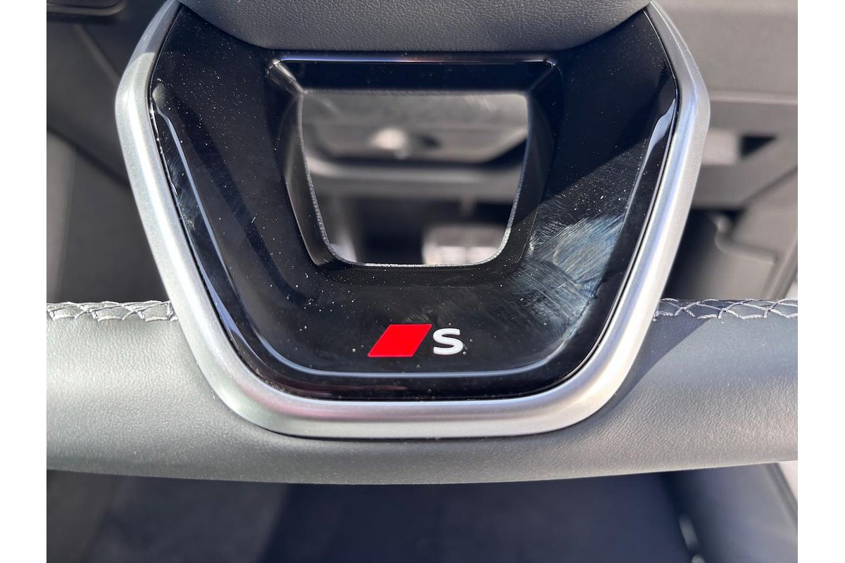 2025 Audi SQ5 TFSI FY