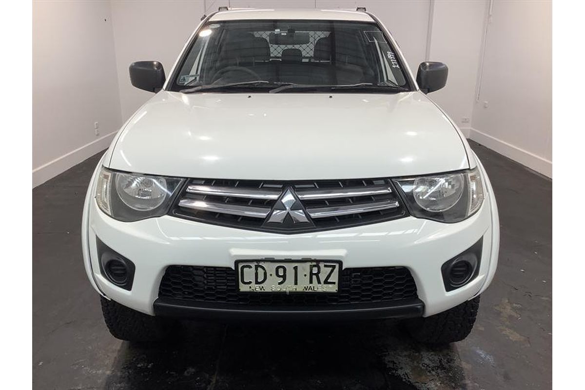 2015 Mitsubishi Triton GLX MN 4X4