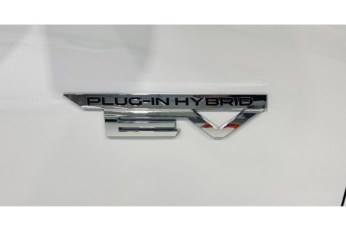 2022 Mitsubishi Outlander PHEV Exceed ZM