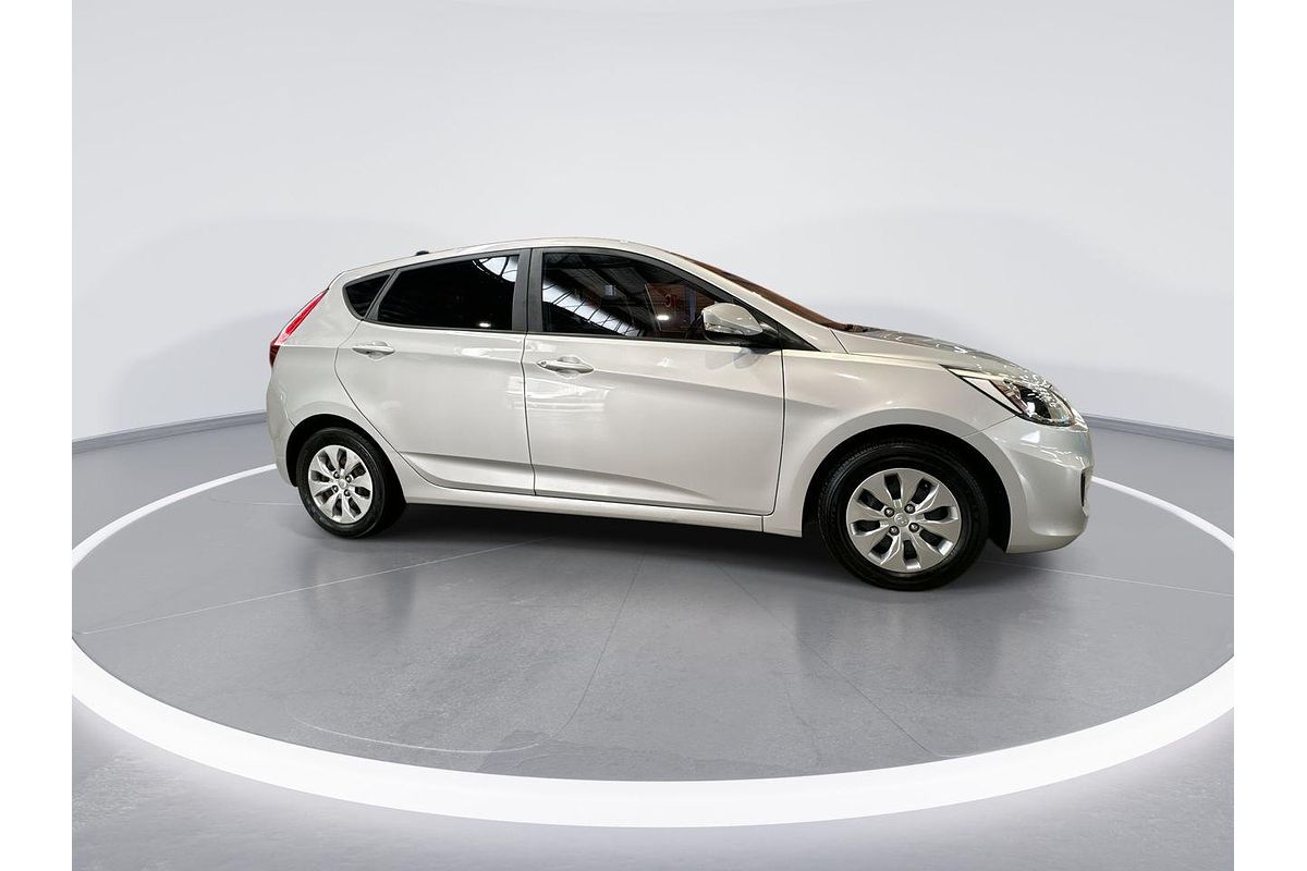 2016 Hyundai Accent Active RB3