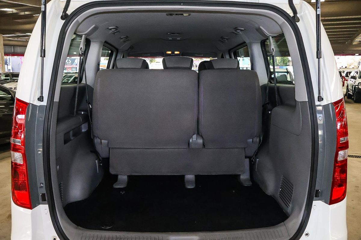 2016 Hyundai iMax TQ3-W Series II