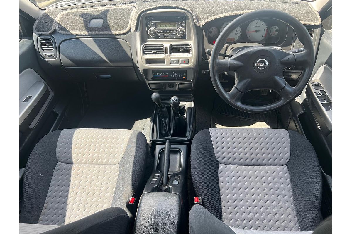 2014 Nissan Navara ST-R D22 4X4