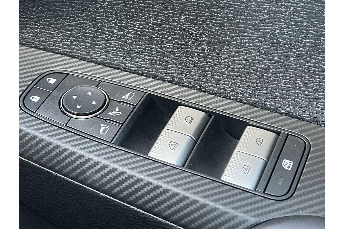 2025 Mitsubishi Outlander Exceed ZM