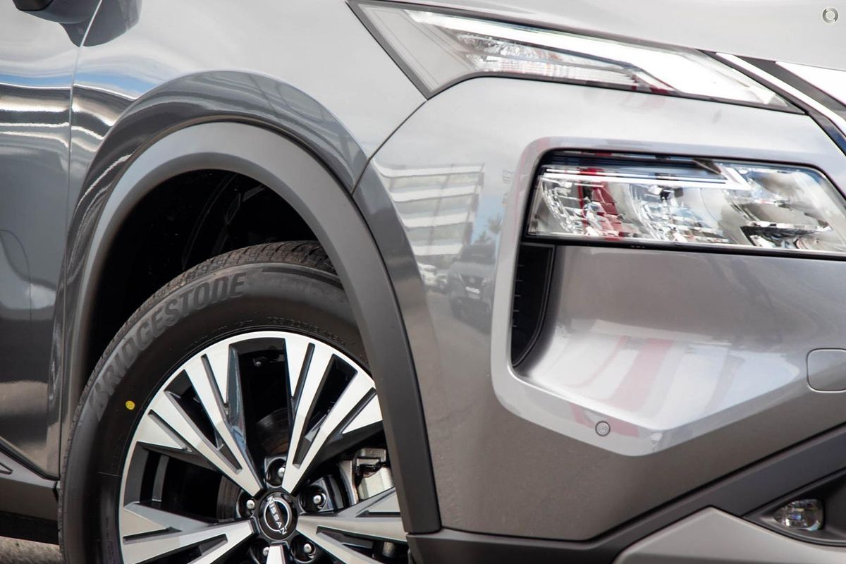 2025 Nissan X-TRAIL ST-L T33