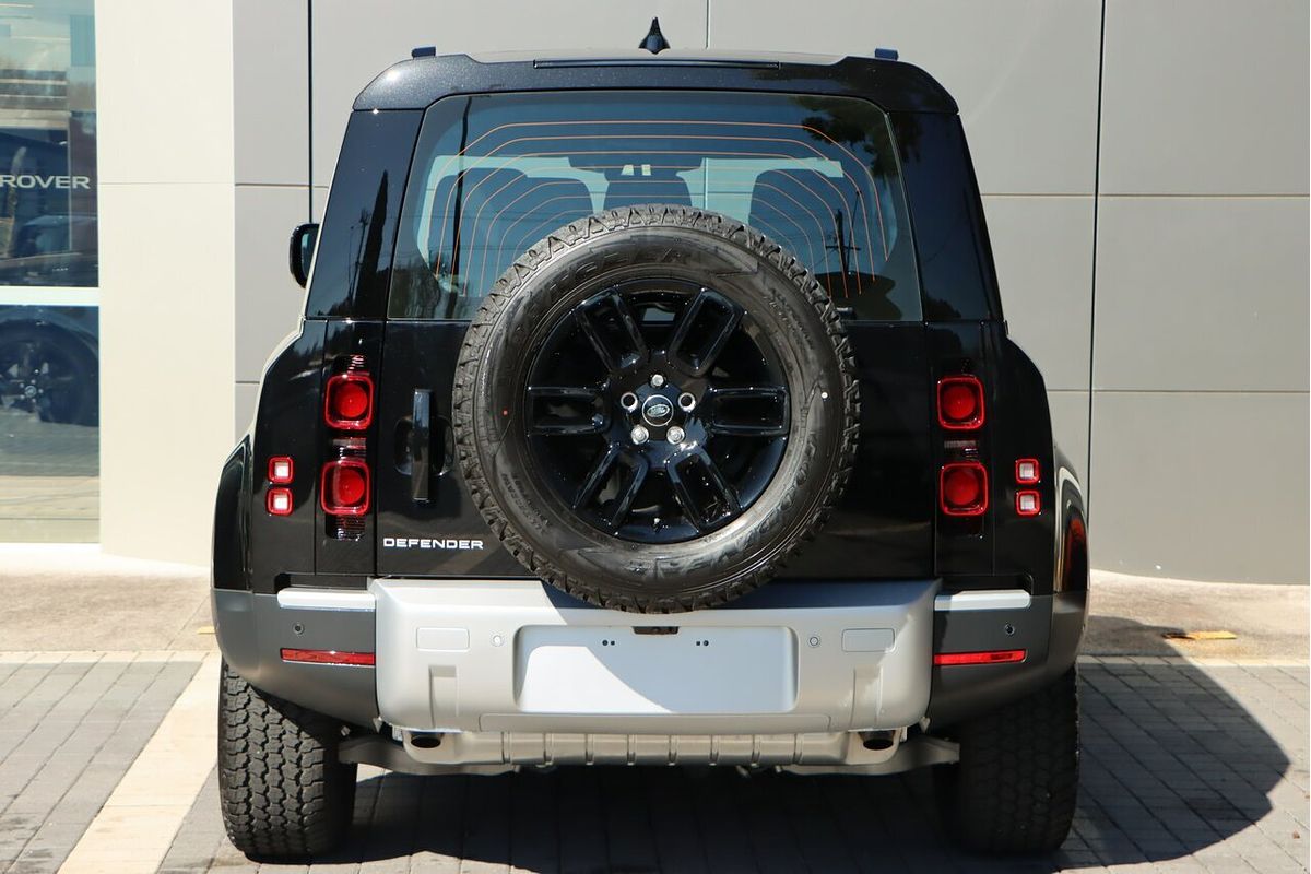 2025 Land Rover Defender 110 P400 S L663