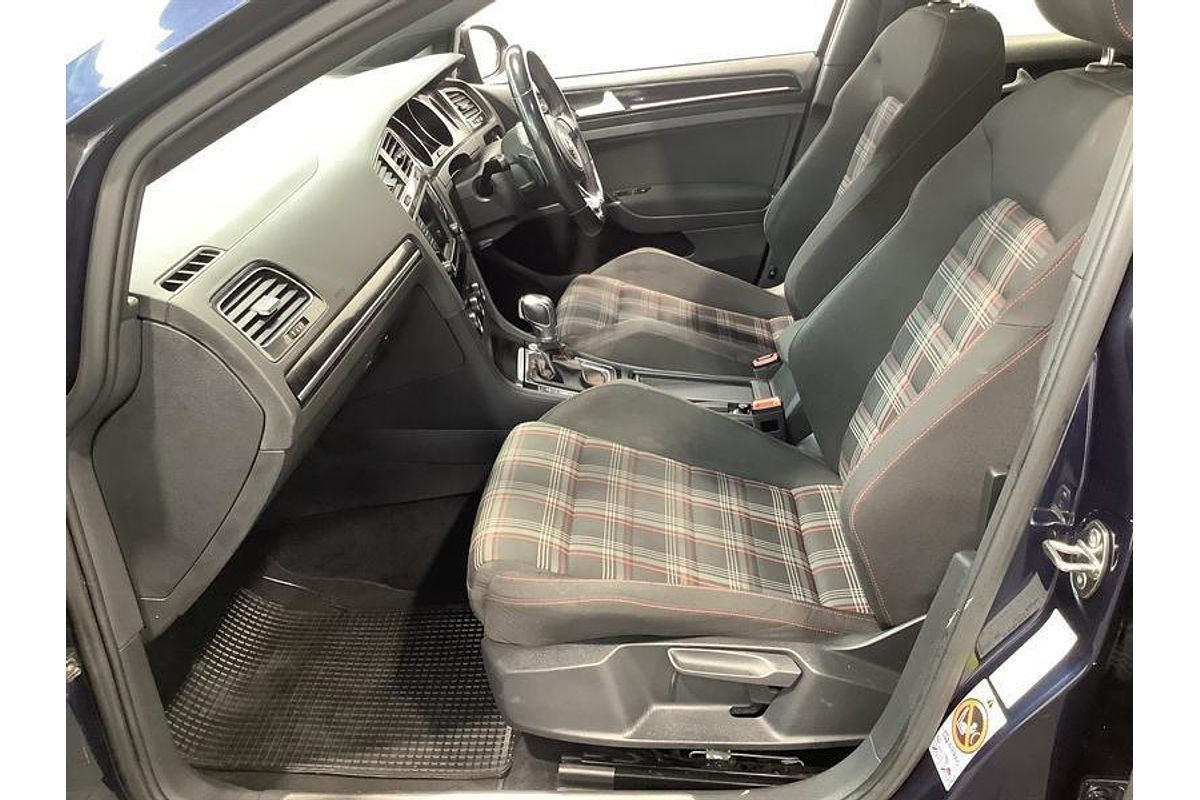 2016 Volkswagen Golf GTI 7