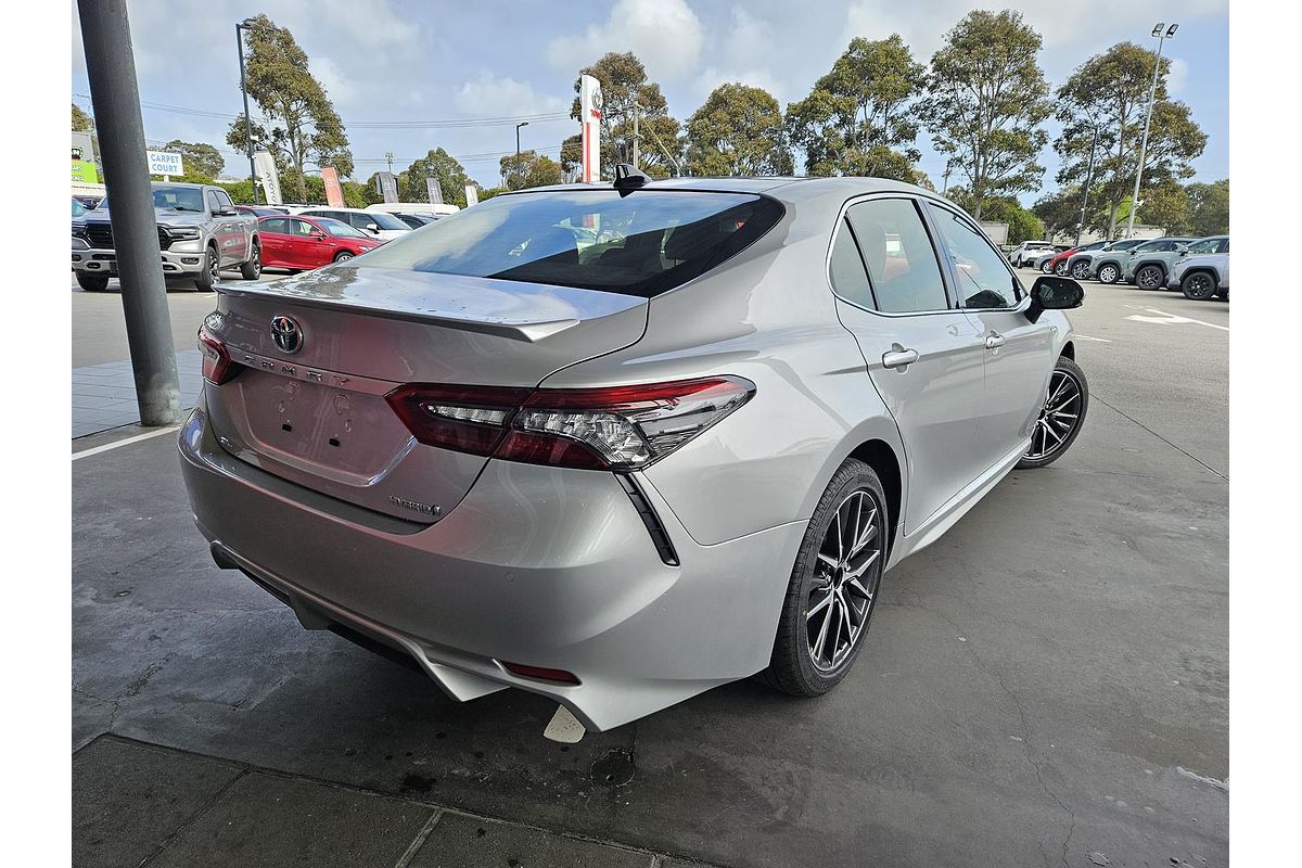 2023 Toyota Camry SL AXVH70R