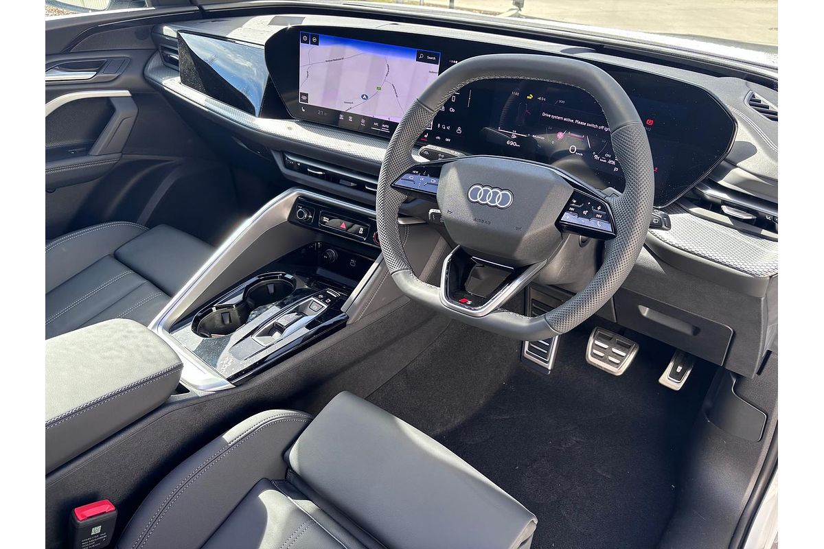 2025 Audi SQ5 TFSI FY