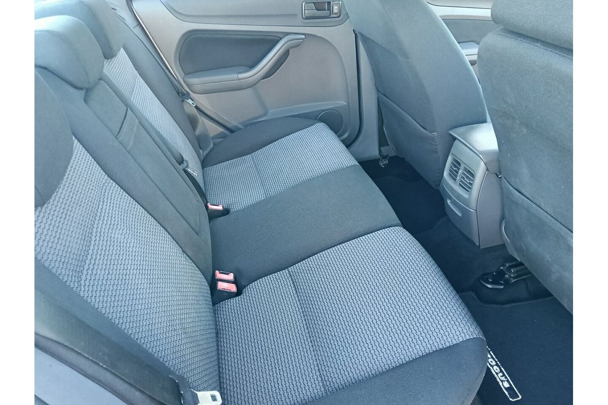 2007 Ford Focus LX LS