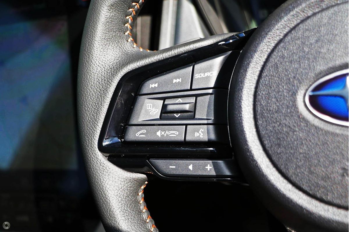 2025 Subaru Forester Hybrid Touring S6