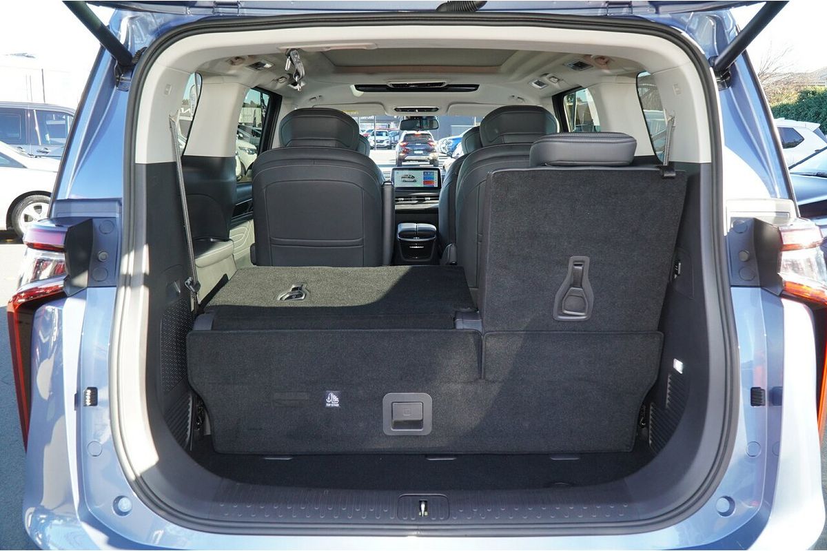 2023 LDV MIFA Executive