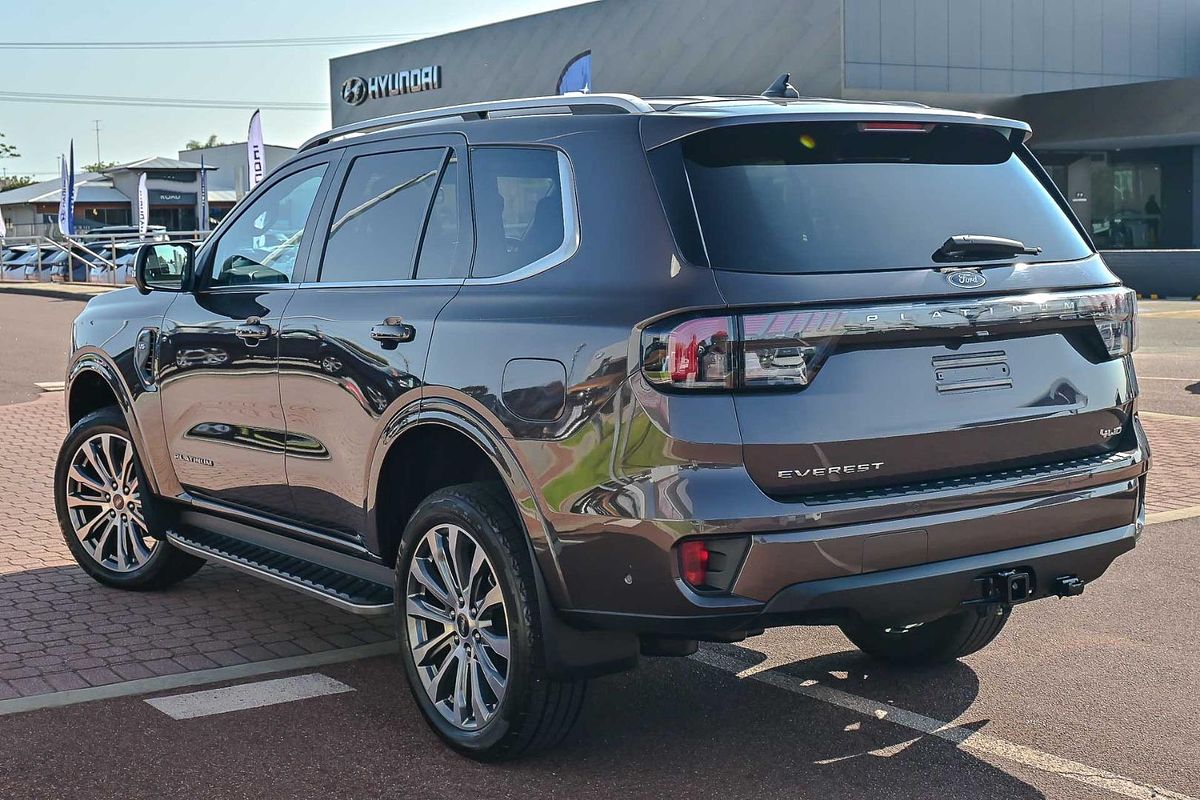 2022 Ford Everest Platinum