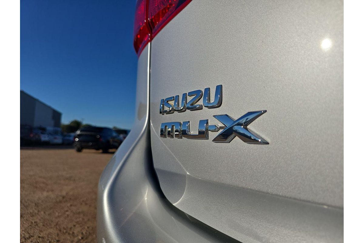 2016 Isuzu MU-X LS-U