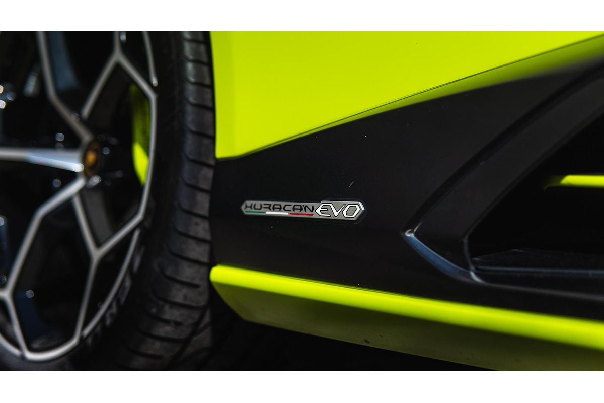 2021 Lamborghini Huracan EVO Fluo Capsule 724