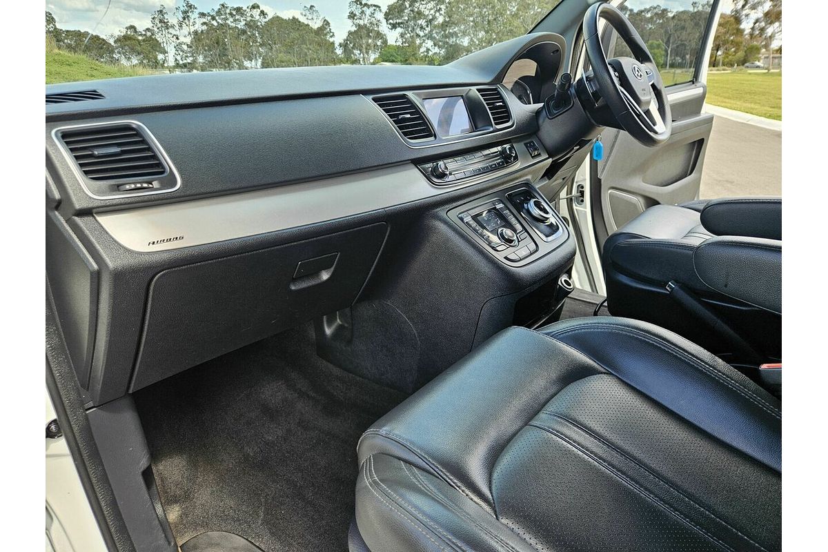 2021 LDV G10 Lift Door SV7C MY21