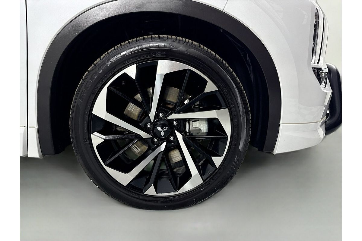 2022 Mitsubishi Outlander PHEV Aspire ZM