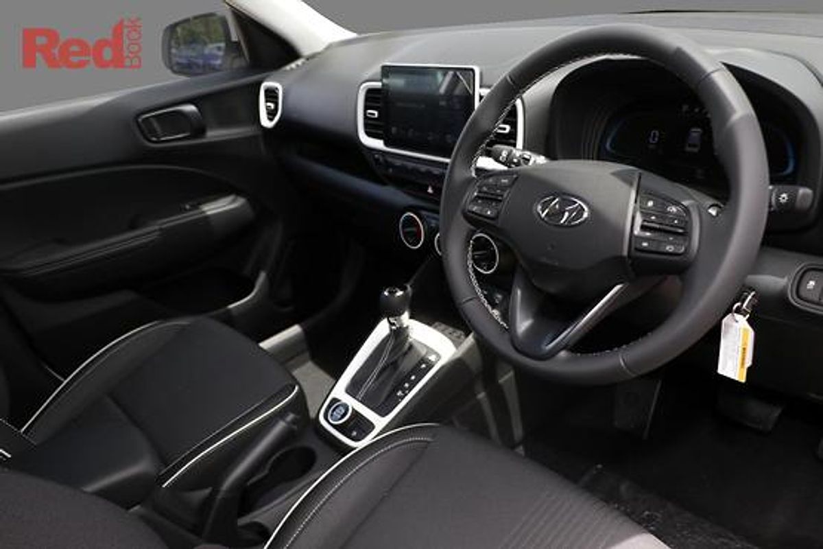 2024 Hyundai Venue Active QX.V5