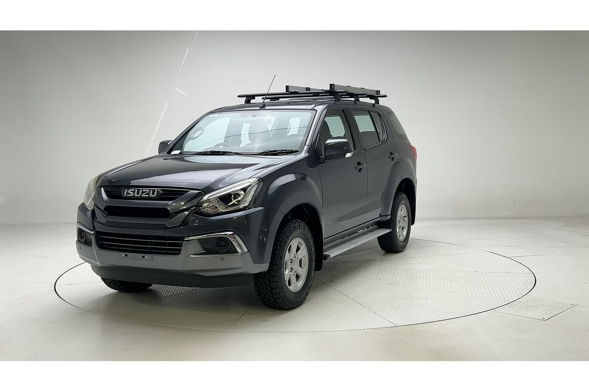 2021 Isuzu MU-X LS-M