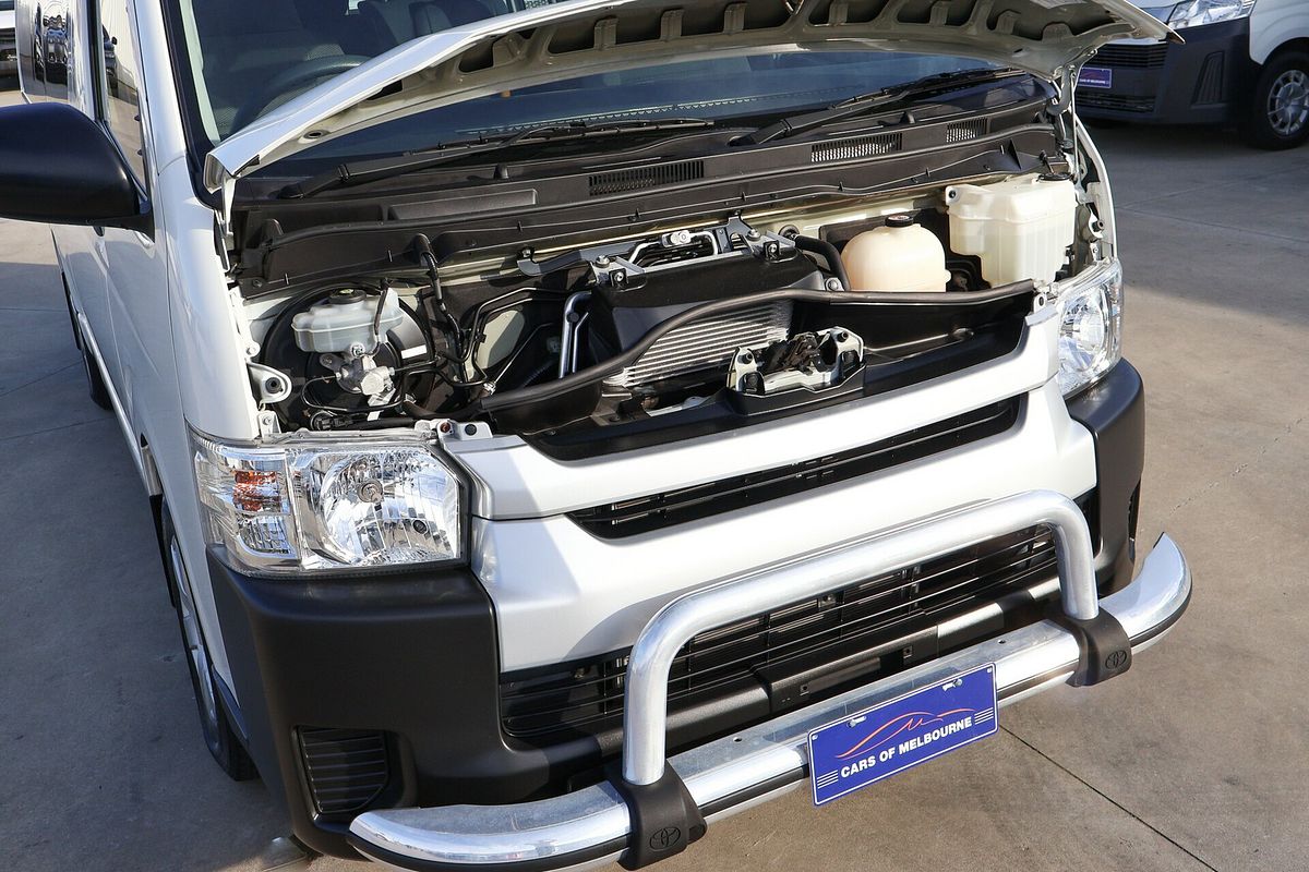 2018 Toyota Hiace Commuter KDH223R