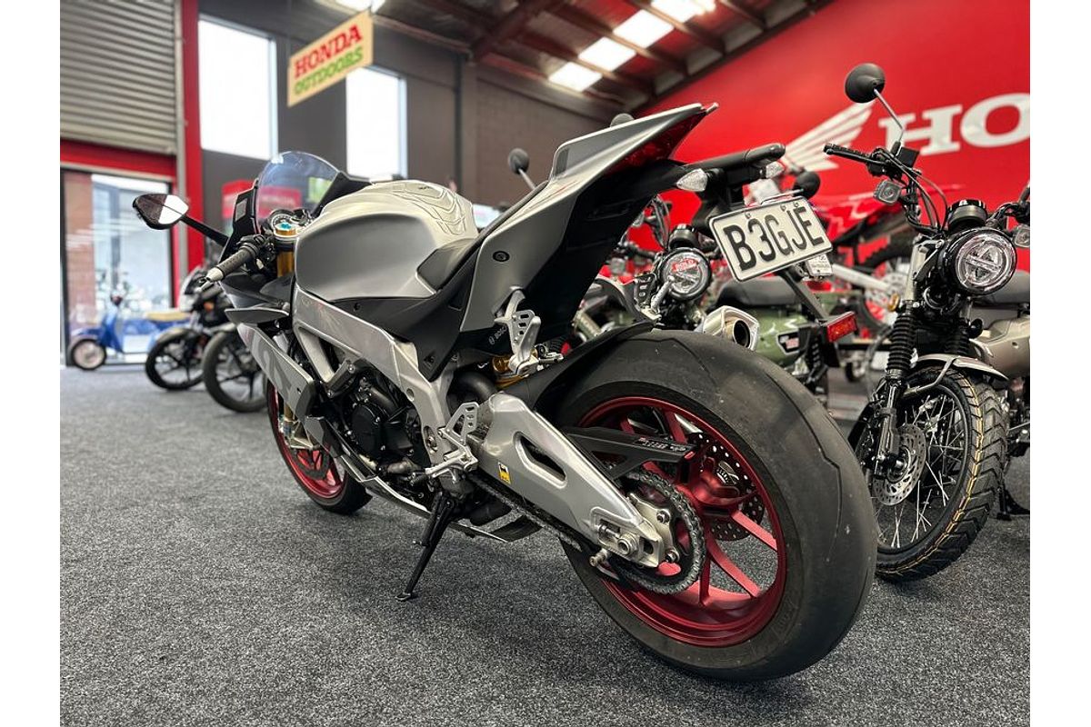 2016 Aprilia RSV4RR