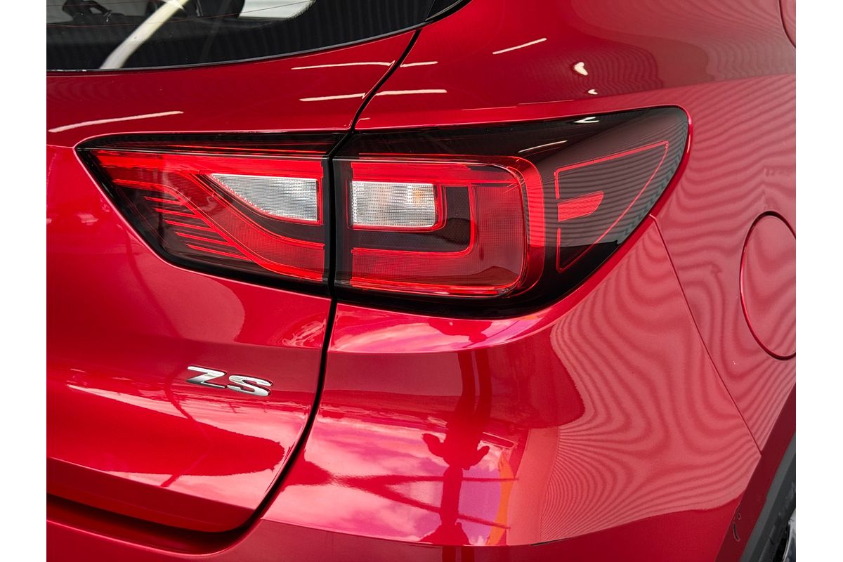 2019 MG ZS Essence AZS1