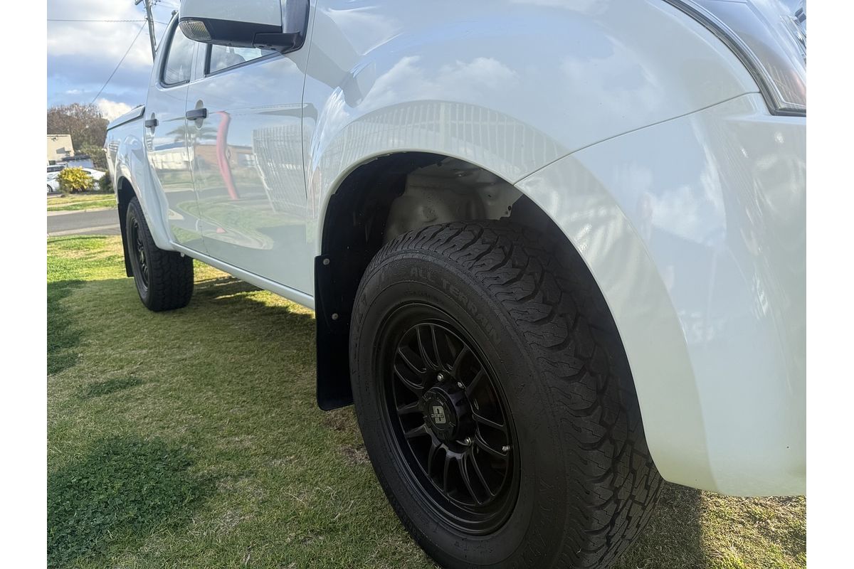 2017 Isuzu D-MAX SX 4X4