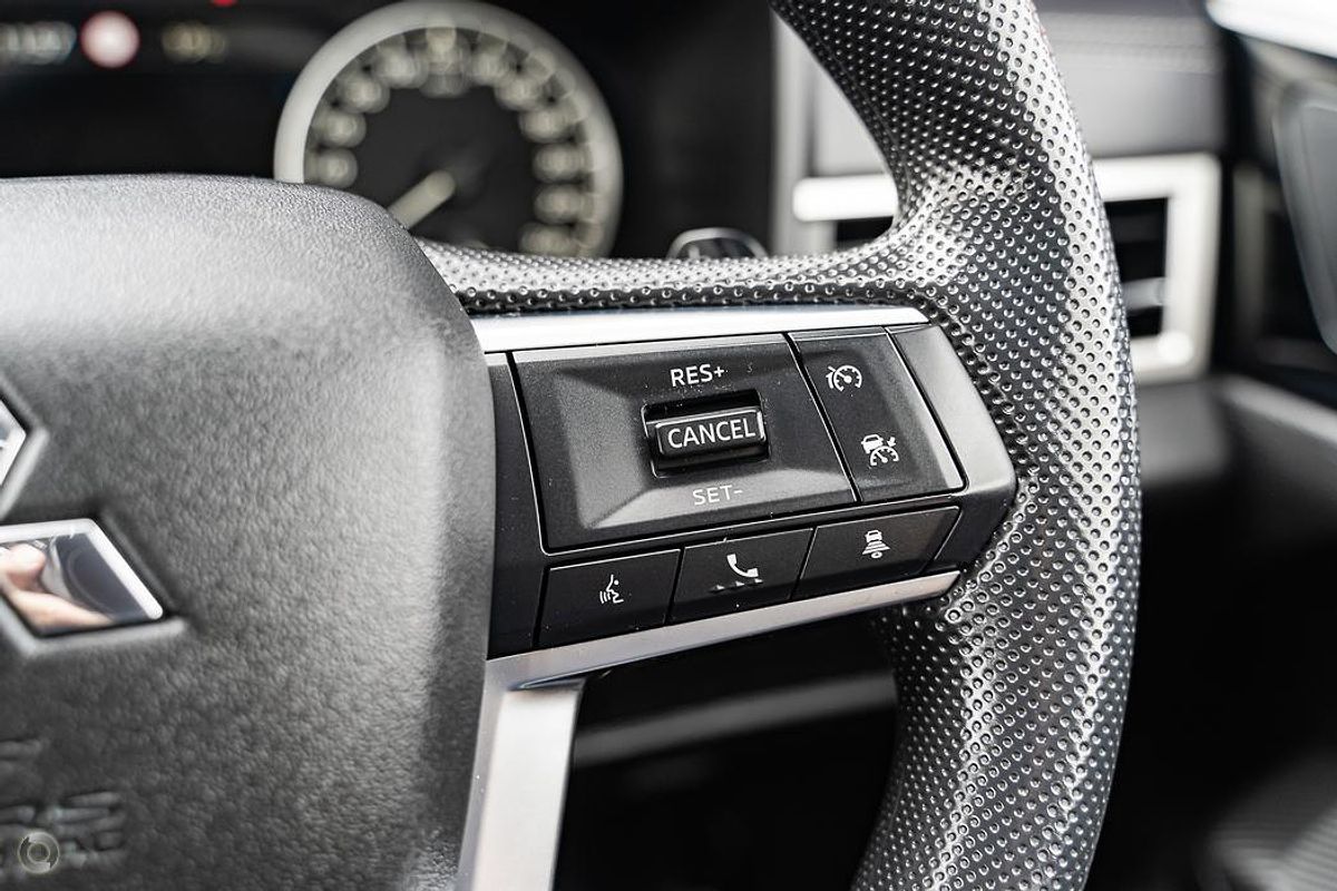 2025 Mitsubishi Outlander LS ZM