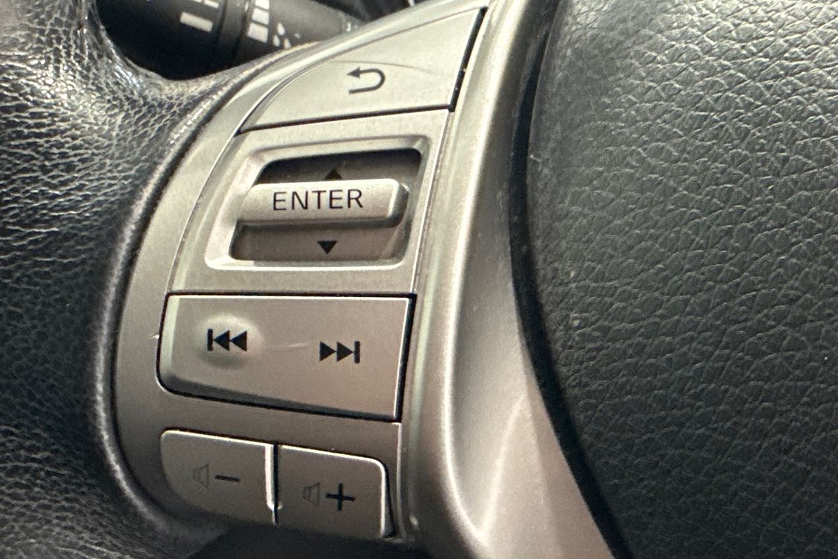 2015 Nissan X-TRAIL ST-L (FWD) T32
