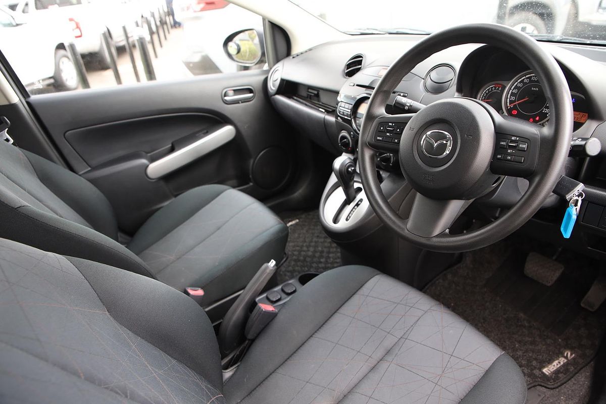 2014 Mazda 2 Neo Sport DE Series 2