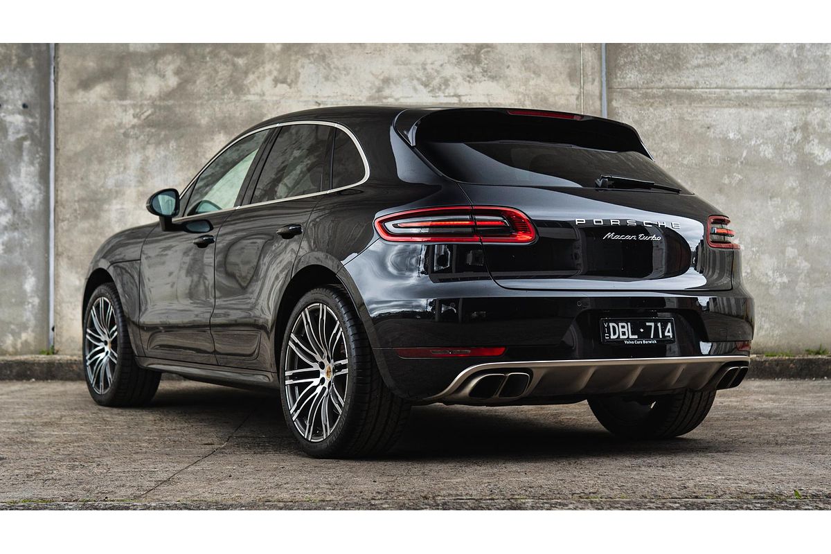 2015 Porsche Macan Turbo 95B