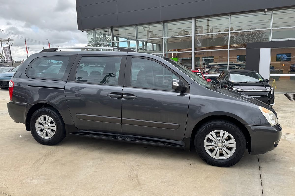 2013 Kia Grand Carnival Si VQ