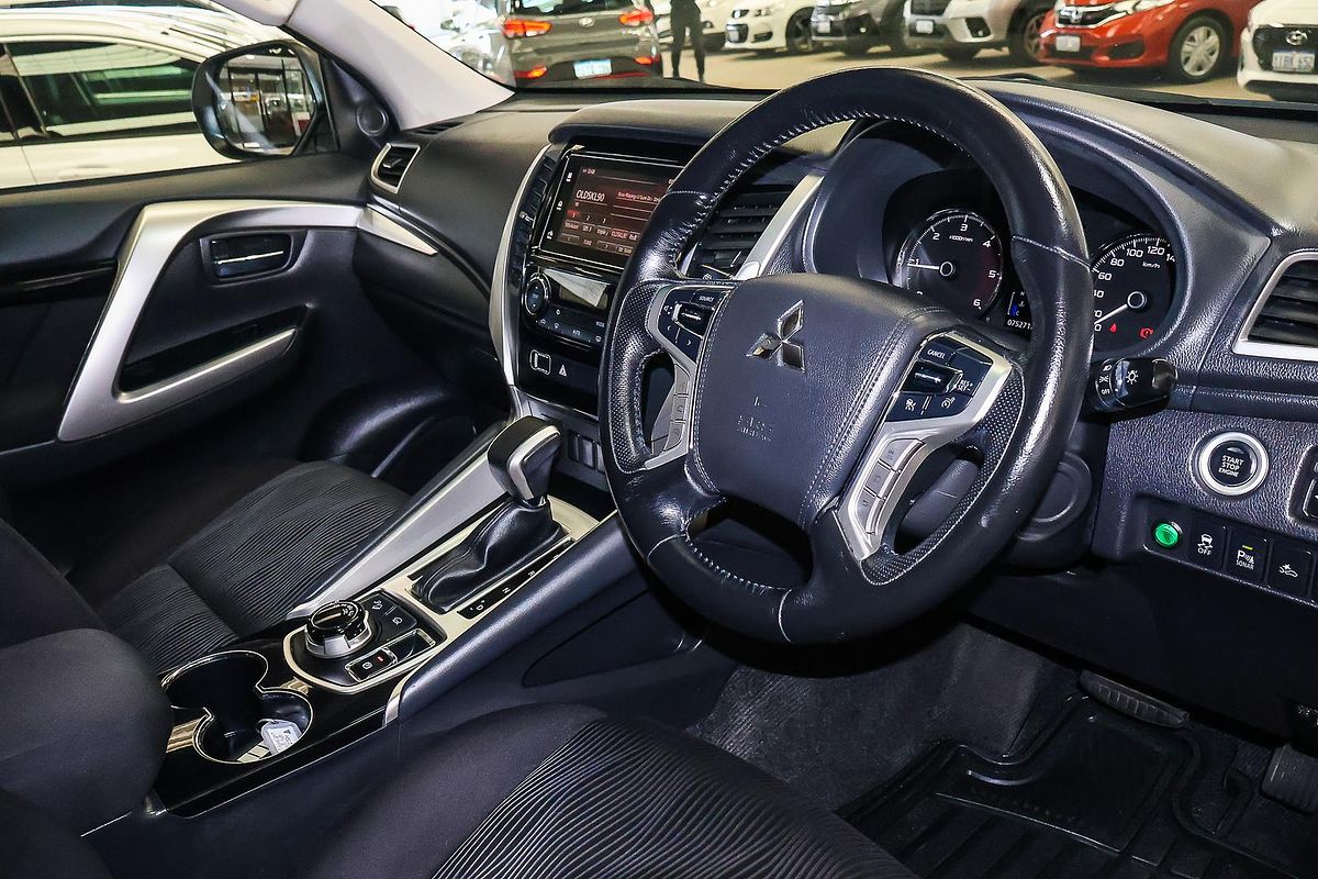 2018 Mitsubishi Pajero Sport GLX QE