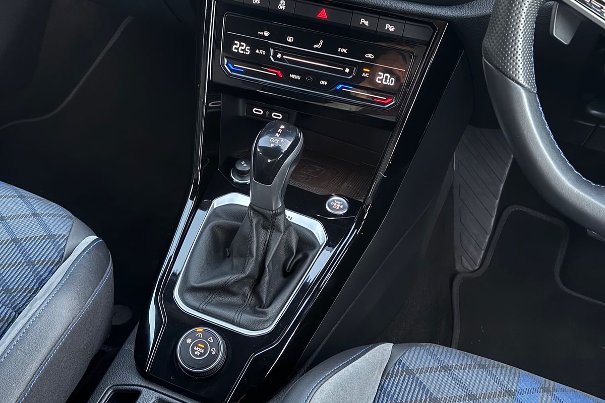 2022 Volkswagen T-Roc R Grid Edition D11