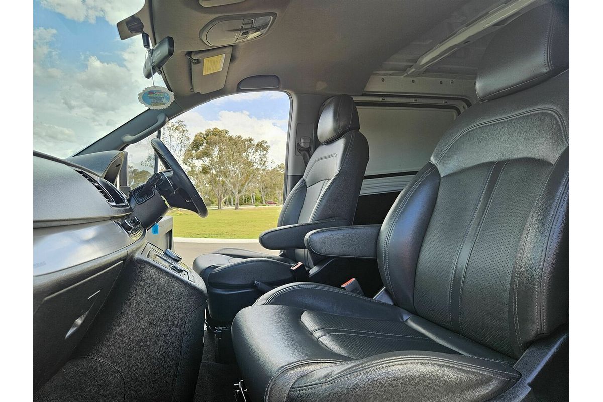 2021 LDV G10 Lift Door SV7C MY21