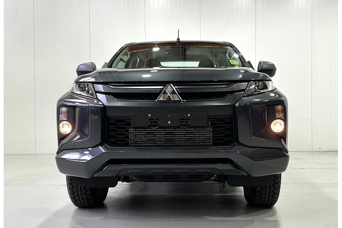 2023 Mitsubishi Triton GLX MR