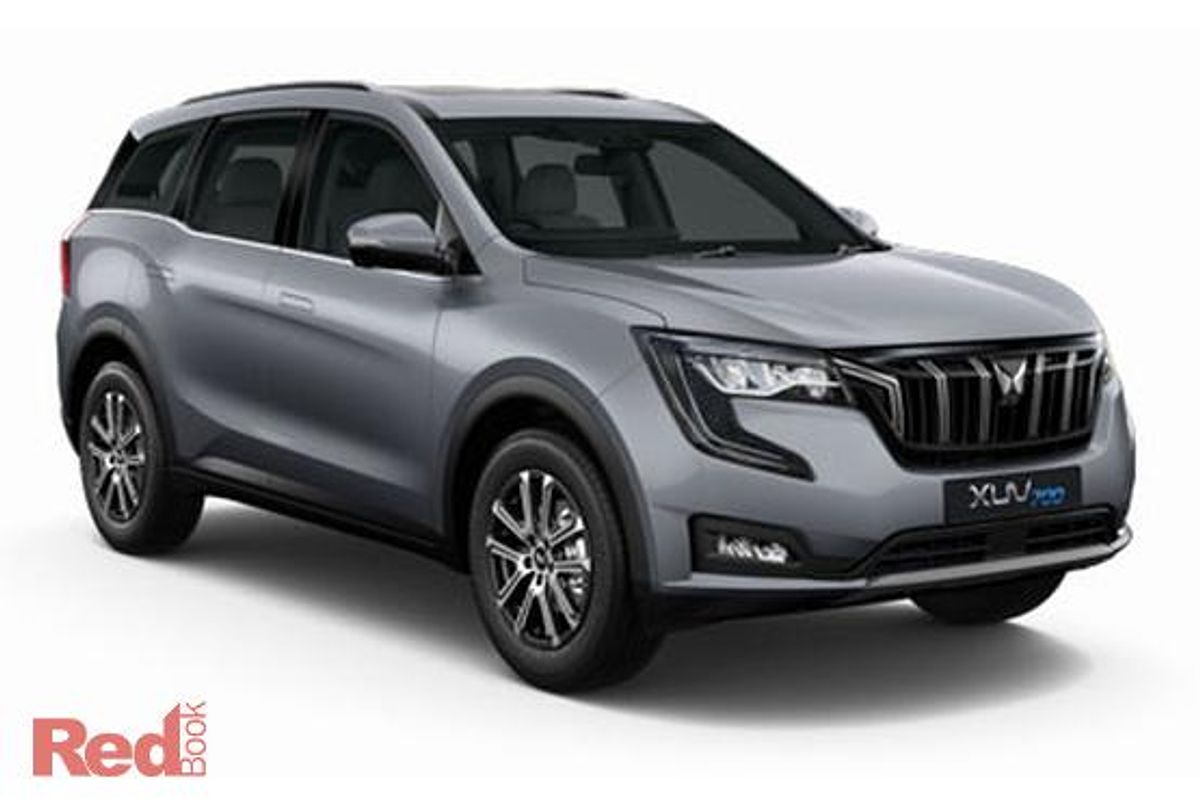 2023 Mahindra XUV700 AX7L