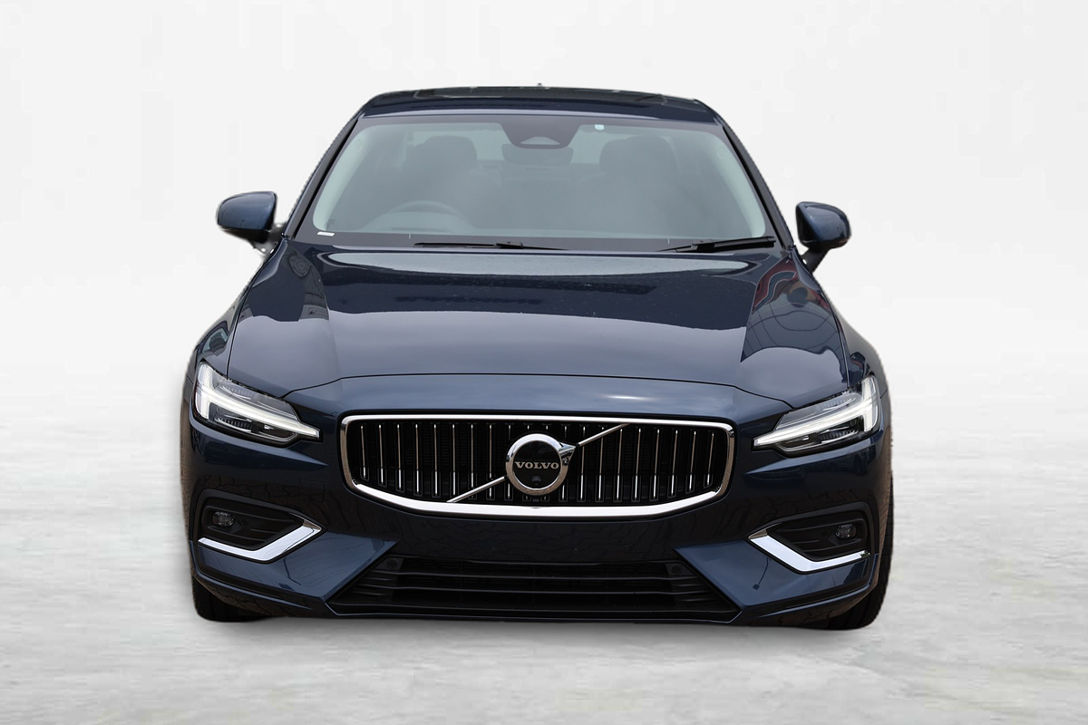 2022 Volvo S60 Ultimate B5 Bright