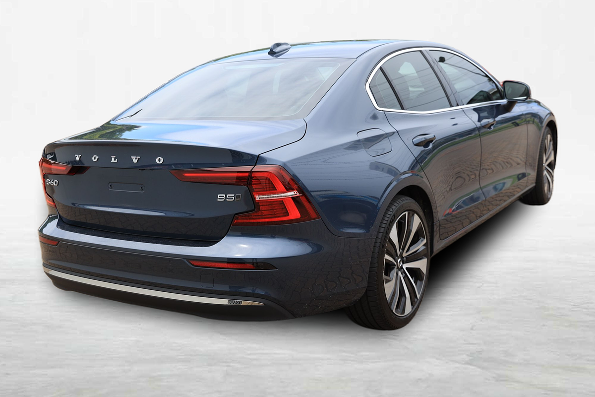 2022 Volvo S60 Ultimate B5 Bright